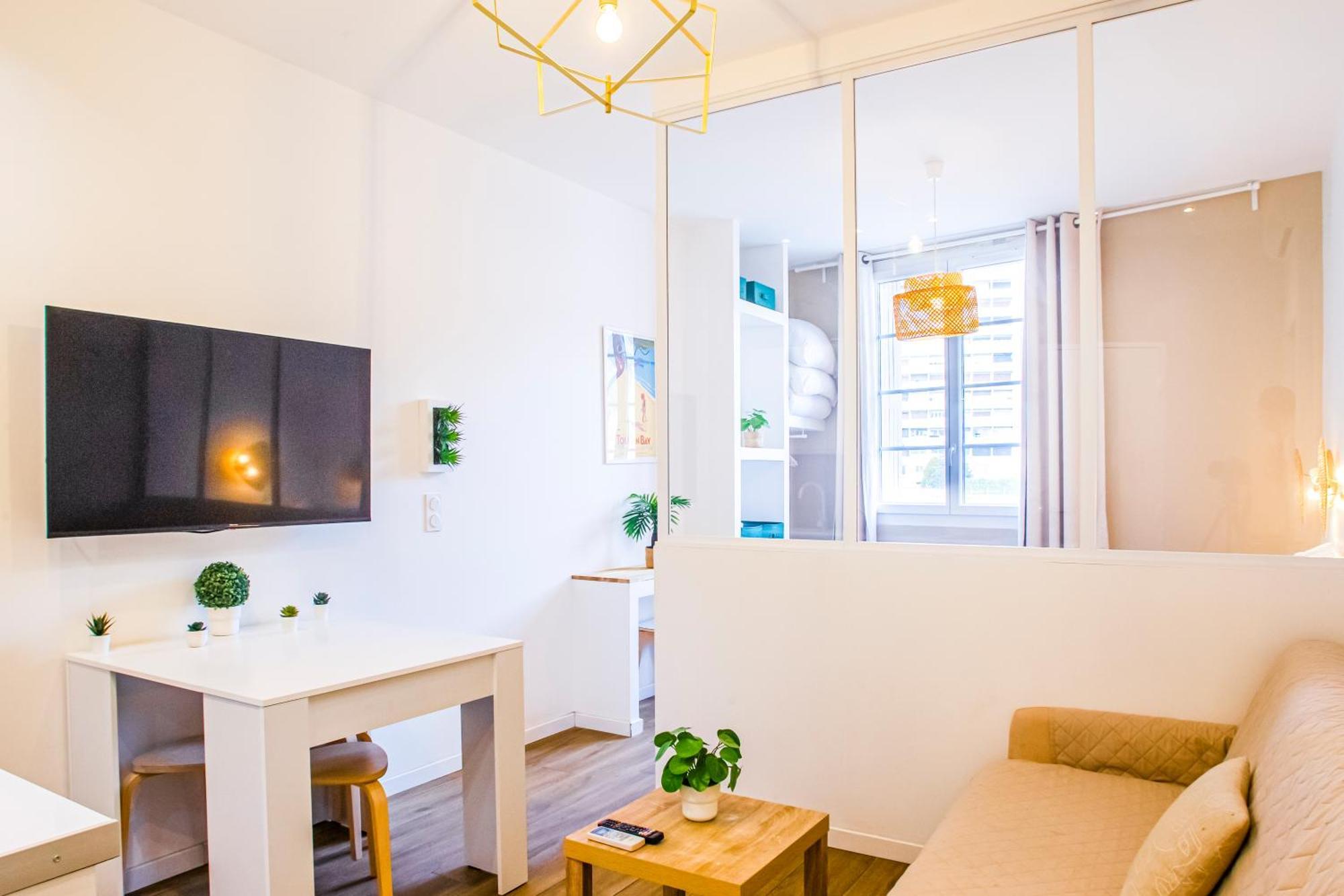 Apartment La Cle Clim, Wifi, Gare Et Port De